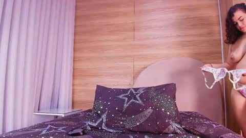 kiaralopez_ online show from May 14, 3:13 am