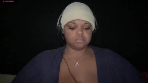 Snapshot of kiarasugars chatting on January 16, 1:15 pm KiaraSugars online show from January 16, 1:15 pm