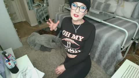 Kia Rose online show from November 21, 12:10 am