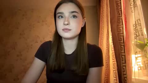 Snapshot of kierstentates chatting on February 12, 2:56 pm Ola my name is Lissa Lets hit 10 Thumbs Up together online show from February 12, 2:56 pm