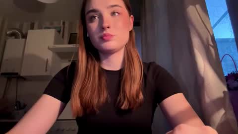 Snapshot of kierstentates chatting on March 13, 3:07 pm Ola my name is Lissa Lets hit 10 Thumbs Up together online show from March 13, 3:07 pm