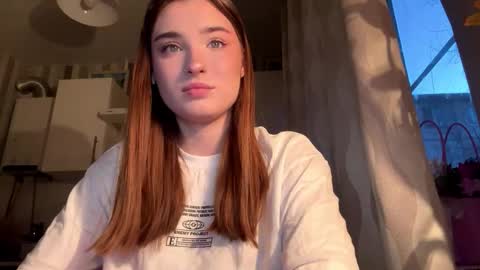 Snapshot of kierstentates chatting on March 14, 3:17 pm Ola my name is Lissa Lets hit 10 Thumbs Up together online show from March 14, 3:17 pm