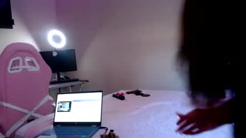 Snapshot of kiimross_ chatting on August 5, 10:23 pm Kimross online show from August 5, 10:23 pm