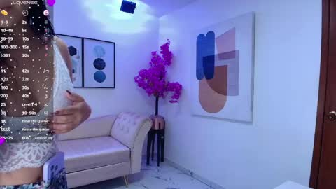 Kitty online show from May 6, 12:32 pm