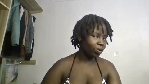 Snapshot of kiki_234 chatting on January 19, 7:45 am KIKI online show from January 19, 7:45 am