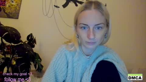 Kiki online show from November 7, 7:25 pm