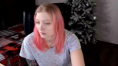 Snapshot of kiki_shay chatting on January 9, 9:49 pm Kiki online show from January 9, 9:49 pm