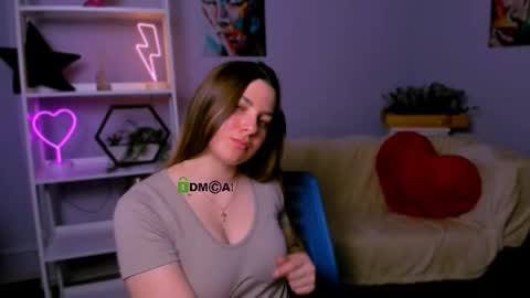 Snapshot of kiki_swan chatting on March 7, 10:24 am kiki_swan online show from March 7, 10:24 am