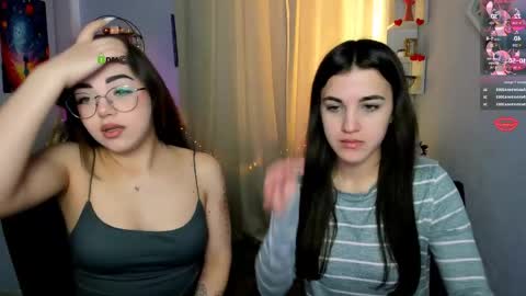 Snapshot of kiki_swan chatting on April 14, 6:30 am kiki_swan online show from April 14, 6:30 am