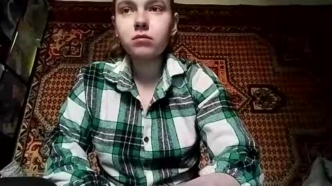 kikibang_ online show from October 21, 8:04 am