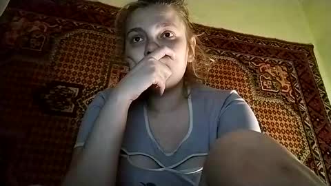 Snapshot of kikibang_ chatting on April 21, 6:44 pm kikibang_ online show from April 21, 6:44 pm
