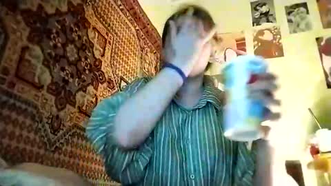 Snapshot of kikibang_ chatting on April 30, 6:47 pm kikibang_ online show from April 30, 6:47 pm