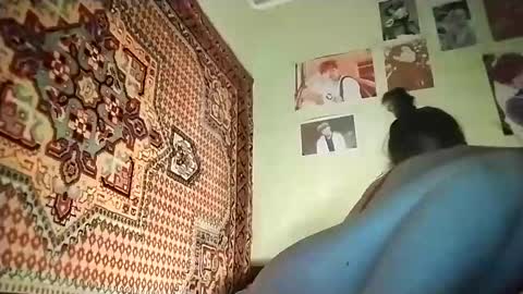 Snapshot of kikibang_ chatting on May 17, 7:32 pm kikibang_ online show from May 17, 7:32 pm