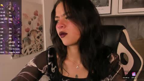 Snapshot of kikii_1 chatting on March 20, 4:17 am Kikii online show from March 20, 4:17 am