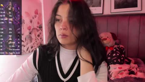 Snapshot of kikii_1 chatting on April 7, 3:18 am Kikii online show from April 7, 3:18 am