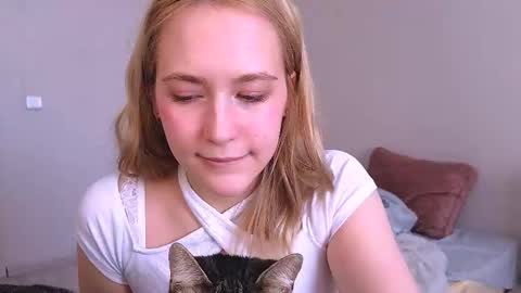 kikikarma online show from March 6, 2:02 pm