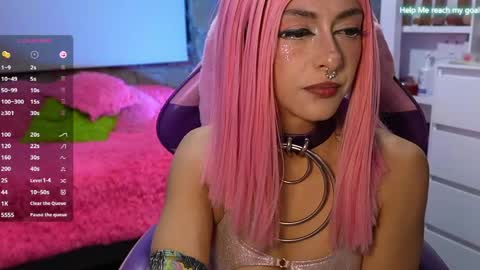 kiki online show from May 18, 4:07 am