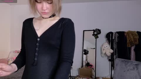 Kiki online show from May 13, 9:50 am
