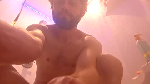 Just a guy that likes to stroke my cock online show from September 29, 7:46 am