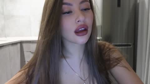 Snapshot of killer__girls chatting on December 14, 9:24 pm EvaAnna online show from December 14, 9:24 pm