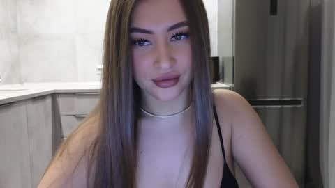 Snapshot of killer__girls chatting on February 3, 4:41 pm EvaAnna online show from February 3, 4:41 pm