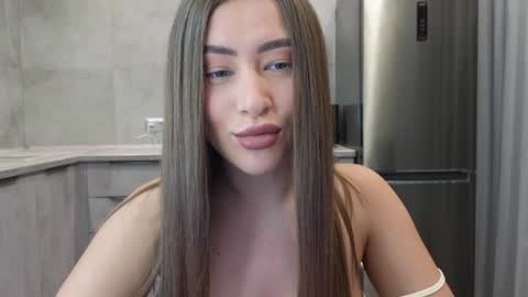 Snapshot of killer__girls chatting on February 6, 8:56 pm EvaAnna online show from February 6, 8:56 pm
