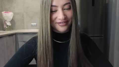 Snapshot of killer__girls chatting on March 4, 8:27 pm EvaAnna online show from March 4, 8:27 pm