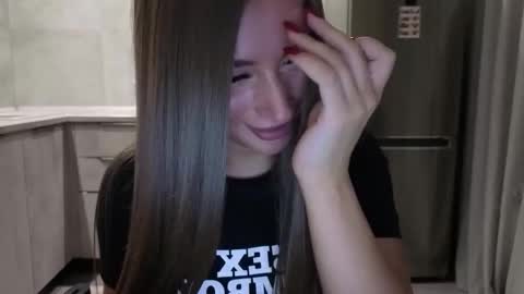 EvaAnna online show from November 20, 6:51 pm