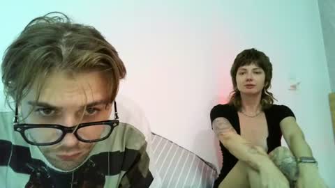 Snapshot of killerofbeauty chatting on July 15, 5:51 pm Ivy online show from July 15, 5:51 pm