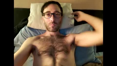 Snapshot of killua1993 chatting on February 18, 7:48 am kingstoned online show from February 18, 7:48 am