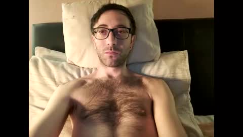 Snapshot of killua1993 chatting on February 27, 11:54 am kingstoned online show from February 27, 11:54 am