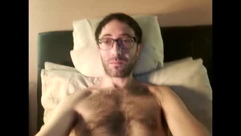 Snapshot of killua1993 chatting on March 4, 10:32 am kingstoned online show from March 4, 10:32 am