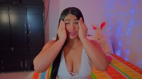 kim_20coliie online show from April 7, 9:26 pm