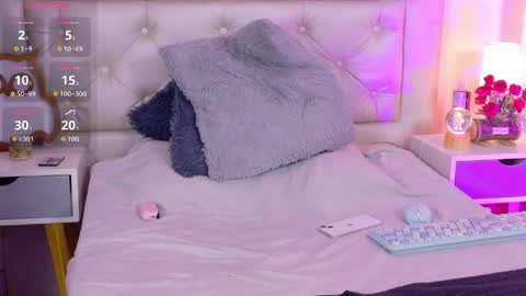  Adrien  online show from June 5, 6:52 am