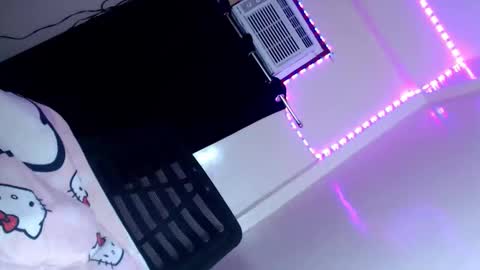 kim_aero online show from February 11, 12:21 pm