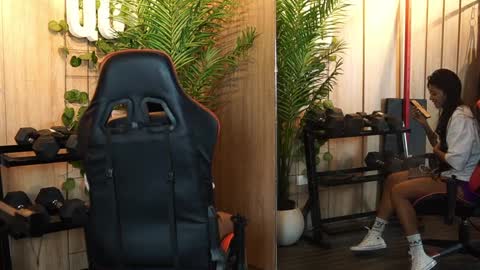 Snapshot of kim_beckett chatting on September 23, 1:03 pm Kim online show from September 23, 1:03 pm