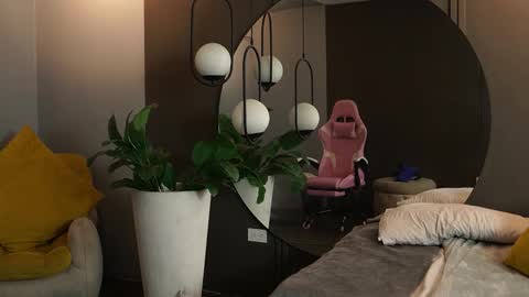 Snapshot of kim_beckett chatting on October 20, 12:49 pm Kim online show from October 20, 12:49 pm