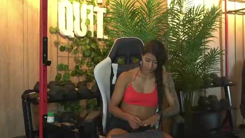 Kim online show from May 5, 1:19 pm