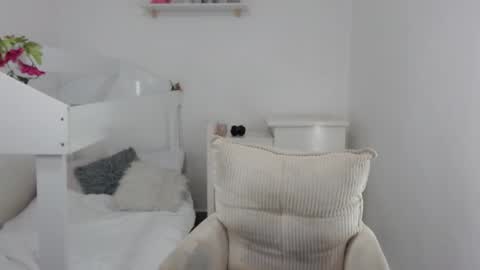 Snapshot of kim_bellemore chatting on May 20, 9:10 pm Kimberly online show from May 20, 9:10 pm