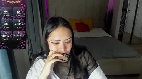 Snapshot of kim_brownie chatting on December 26, 5:37 am Kim online show from December 26, 5:37 am