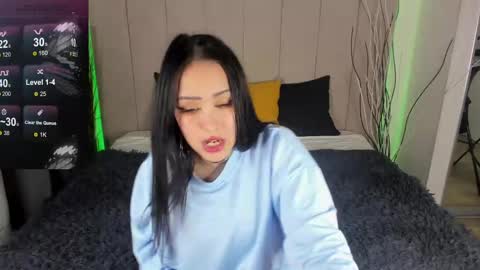 Snapshot of kim_brownie chatting on February 16, 8:22 pm Kim online show from February 16, 8:22 pm