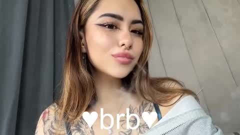 Snapshot of kim_brownie chatting on October 26, 5:02 am Kim online show from October 26, 5:02 am