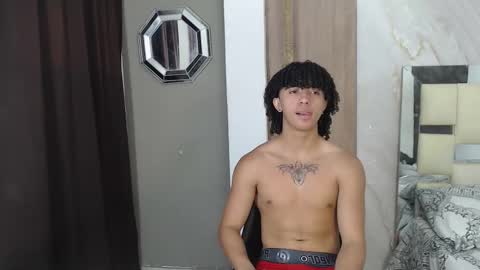 Snapshot of kim_curly_ chatting on February 12, 3:18 pm KIM online show from February 12, 3:18 pm