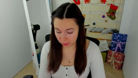 Kim online show from December 19, 7:37 am