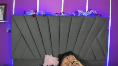 kim  online show from February 18, 1:54 am