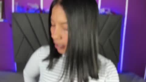 kim  online show from March 3, 8:21 pm