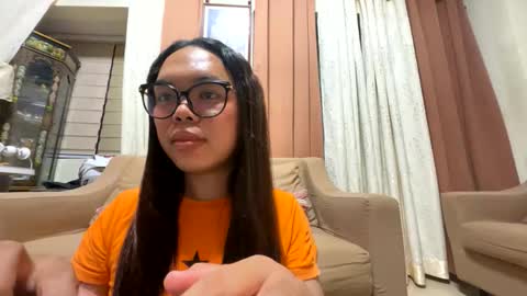 KYLIE online show from April 18, 5:39 pm