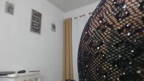 kim online show from November 25, 5:07 am