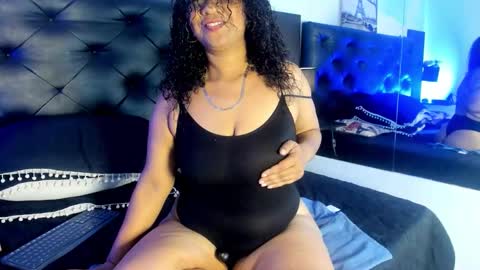 Kim Marquez online show from November 28, 10:34 pm