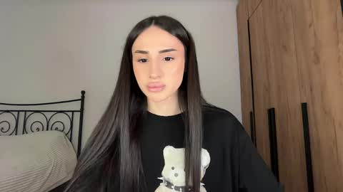 Kim Oberlin online show from April 1, 1:41 pm